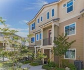 Exterior Front/Entryway - 2729 Sunrise Way