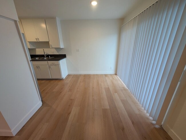 Photo - 3900 1st St Unit 8