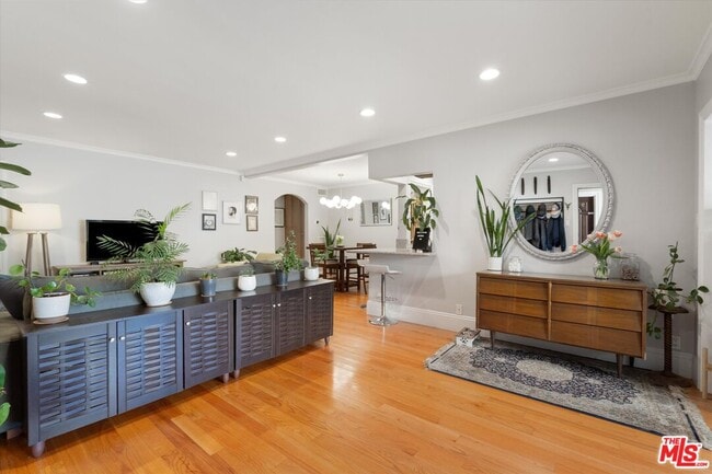 Photo - 14934 Dickens St Unit 7