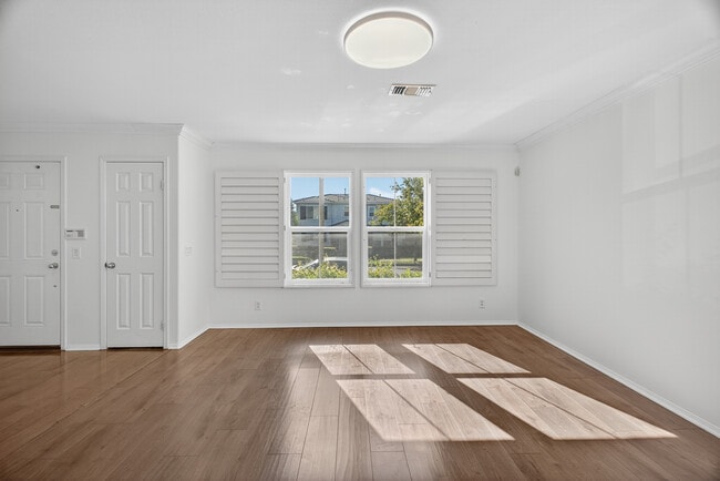 Photo - 1757 E Flora St