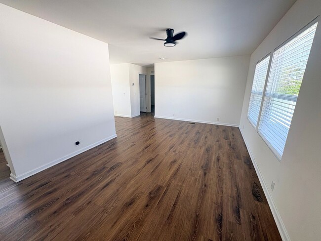 Photo - 15356 Merrill Ave Unit 3