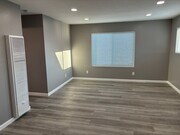 Photo - 16971 Hoskins, 3