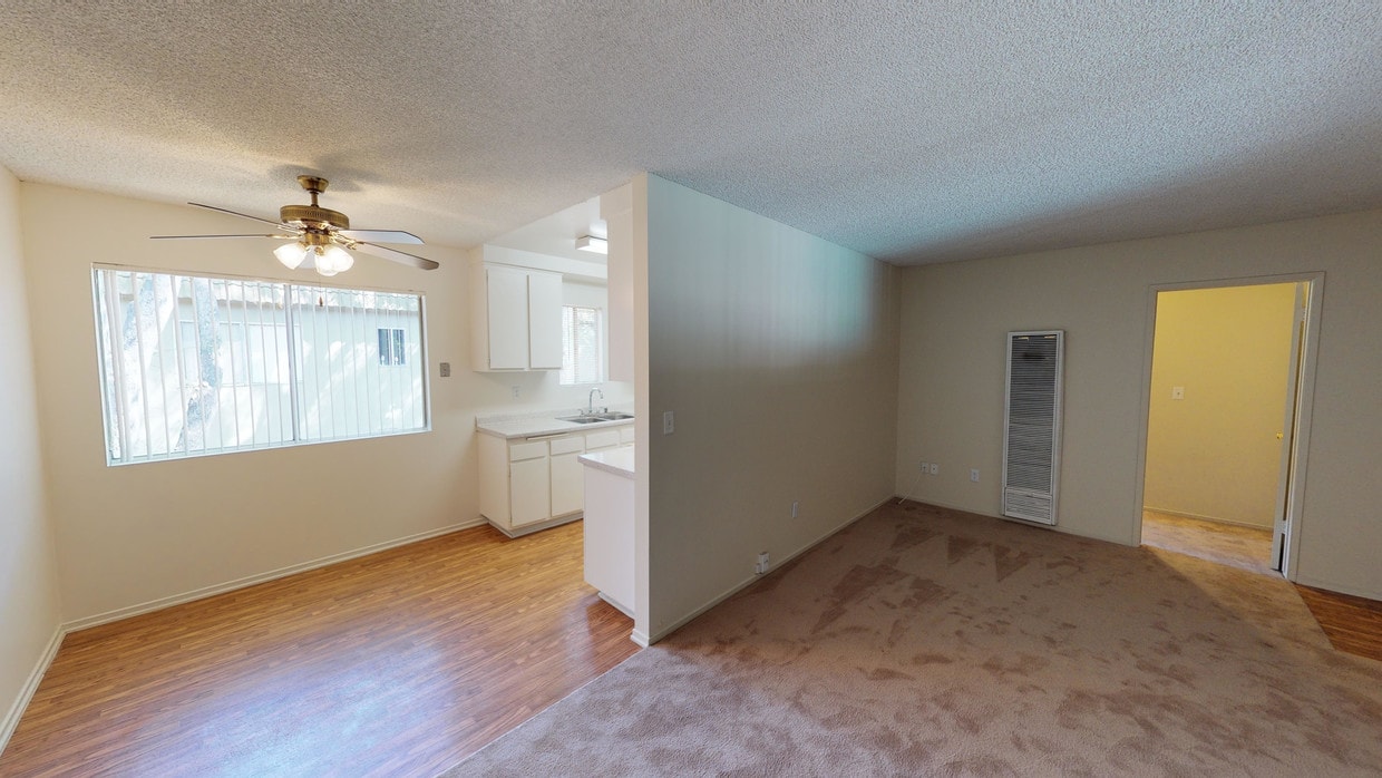 3D Tour - Orange Plaza Apartments