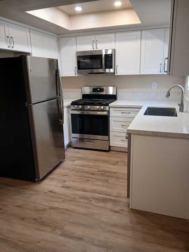 Building Photo - 2438 S Nadine St Unit 2