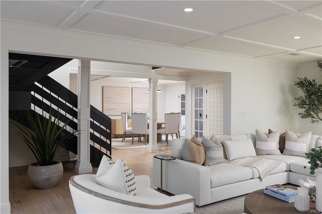 Photo - 303 E Avenida Cordoba