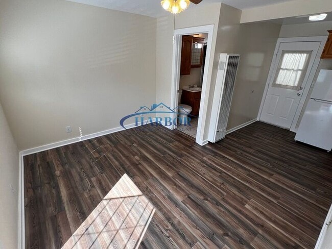 Photo - 1504 Madrid Ave Unit 4