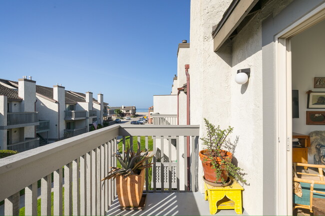 Photo - 3042 Sunset Ln