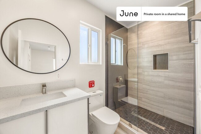 Photo - Room in Shared 4 bed/4 bath home Unit D