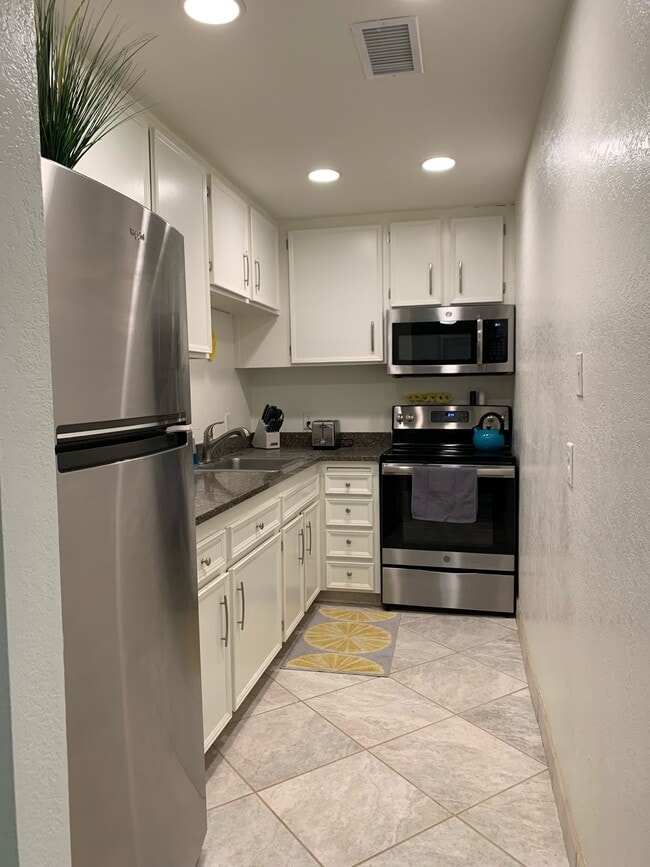 Photo - 470 N Villa Ct Unit 208