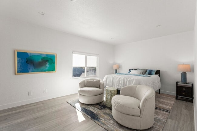 Photo - Darby Apartments