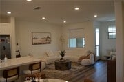 Photo - 513 Tamarind Way