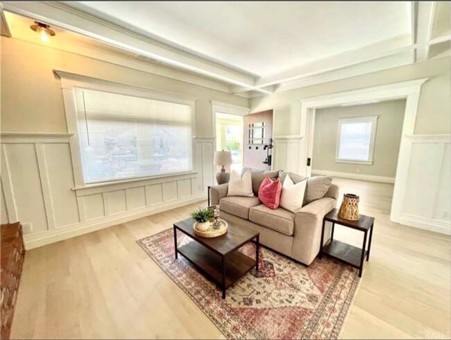 Photo - 2181 W 29th St