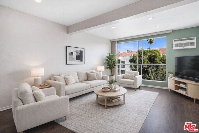 Building Photo - 1440 Veteran Ave Unit 507