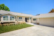 Photo - 10657 Knapp St