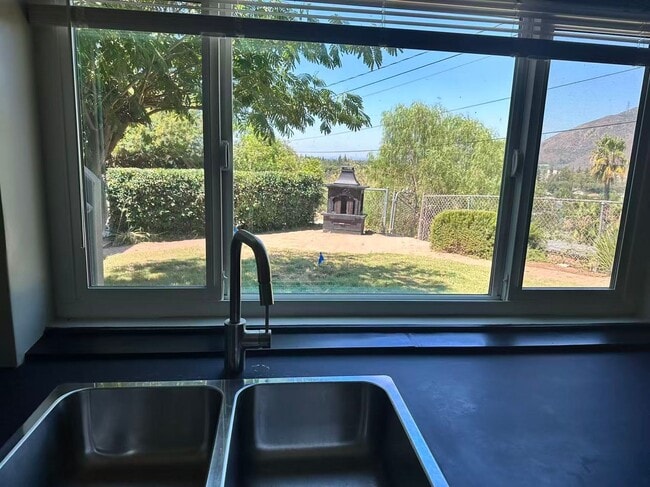 Photo - Azusa two beds one bath guest house for lease