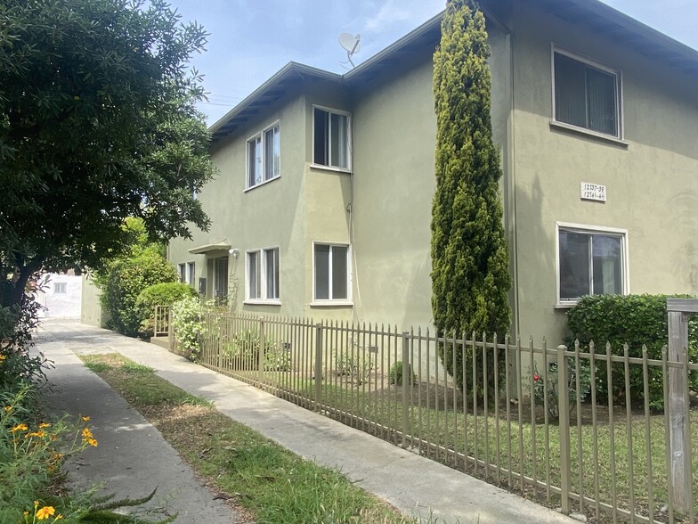 ゆぅ 12737 Venice Blvd. Unit 12737 - Los Angeles, CA | WestsideRentals.com