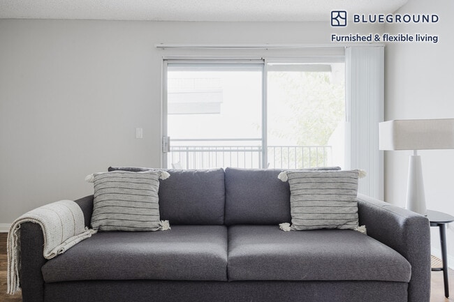 Photo - 3943 Veselich Ave Unit SI FL2-ID1291