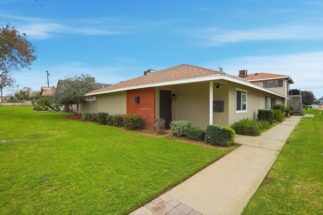 Building Photo - 840 Bonita Ave Unit 840