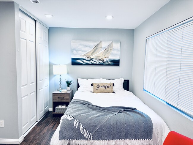 Photo - 2621 Wallace Ave