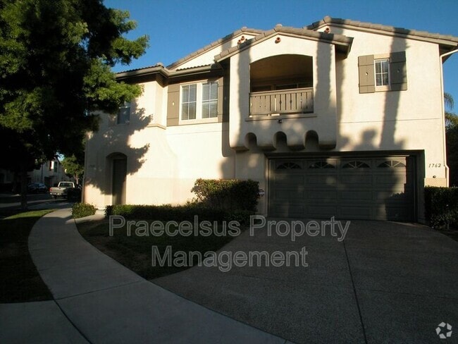 Building Photo - 1760 Via Capri St Rental