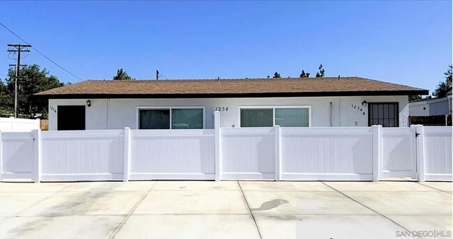 Building Photo - 1254 Sumner Ave Unit A