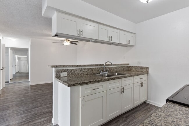 Photo - Updated 2 Bedroom Apartment! Unit 001