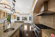 Photo - 305 N Palm Dr