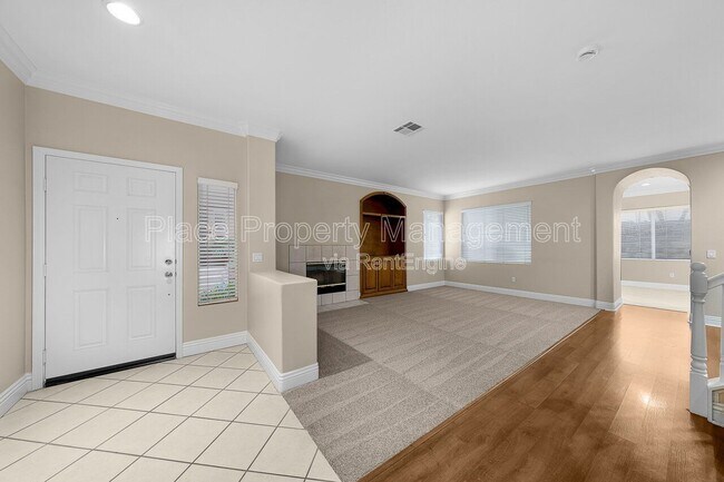 Building Photo - 6223 Avenida De Las Vistas