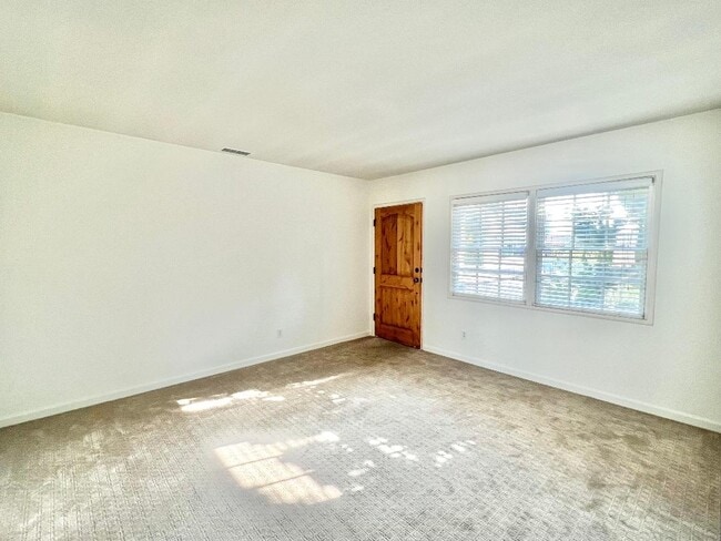 Photo - 4256 Noyes St