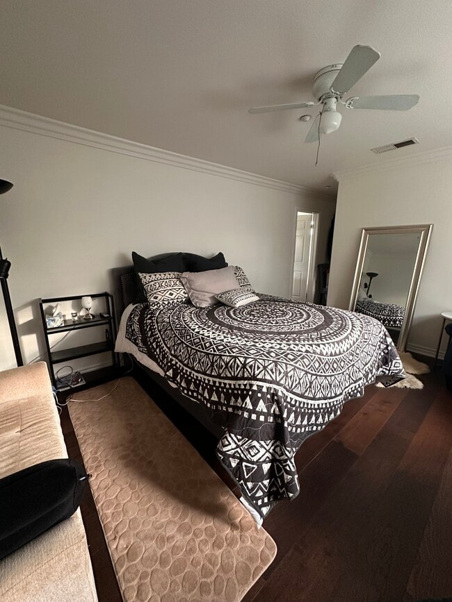 Photo - 1927 Fremont Ave