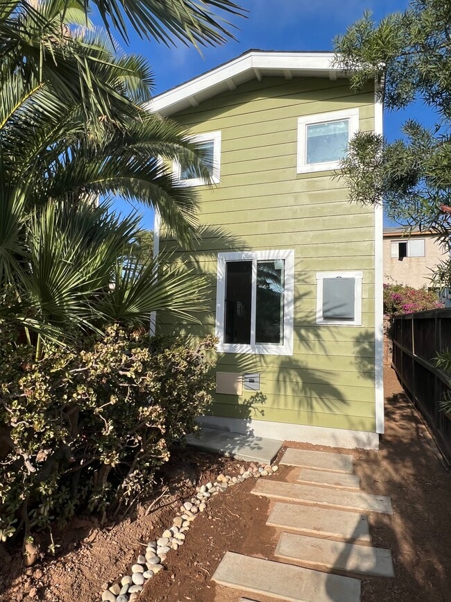 Photo - 4457 Estrella Ave