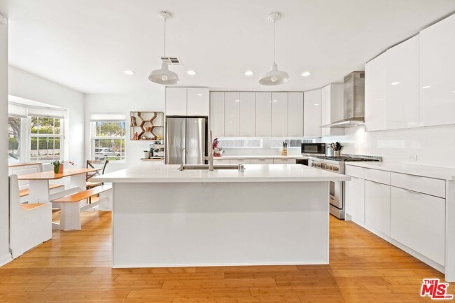 Photo - 2348 29th St