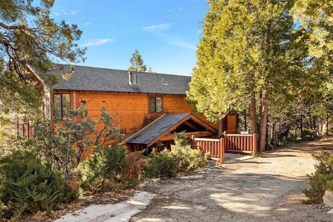 Photo - 683 Grass Valley Rd