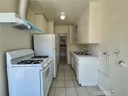 Photo - 591 E 6th St