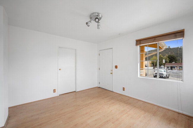 Photo - 6923 Foothill Blvd