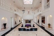 Photo - 1601 Highland Oaks Dr House