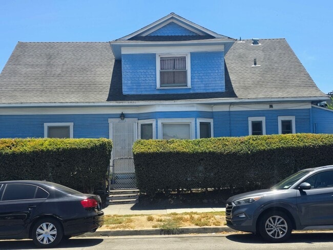 Building Photo - 2 Bed 1 Bath in North Park Rental