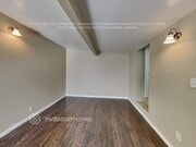 Photo - 726 E 99th St