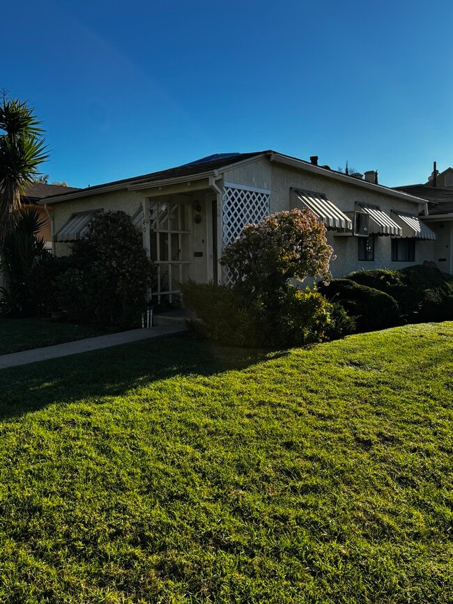 Building Photo - 1140 Sonora Ave Unit 1140 Sonora