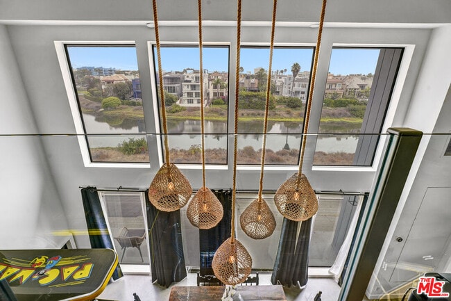 Photo - 4105 Pacific Ave Unit 1