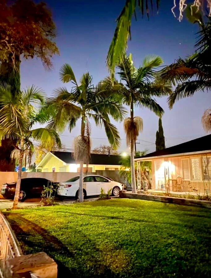 Photo - 707 N Baker St