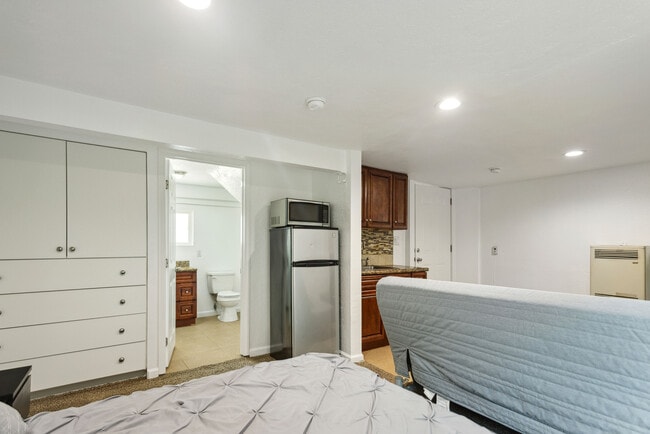 Photo - 1238 S Mullen Ave Unit Studio