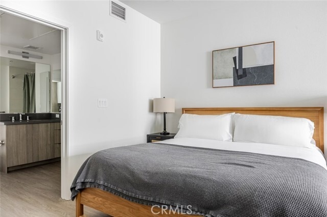 Photo - 511 S Harbor Blvd Unit 713