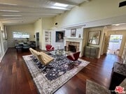 Photo - 1006 Las Pulgas Rd