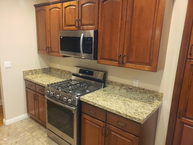 Stainless Steel Appliances - 6211 Orange St Unit 3