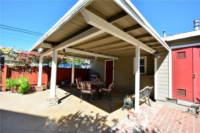 Photo - 14320 La Cuarta St