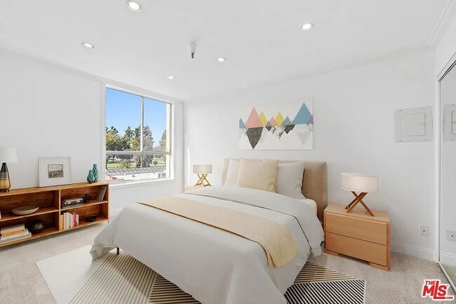 Photo - 5143 Bakman Ave Unit 201