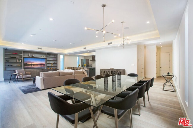 Photo - 6066 Saturn St