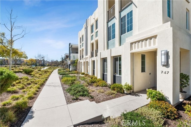 Building Photo - 747 Beacon