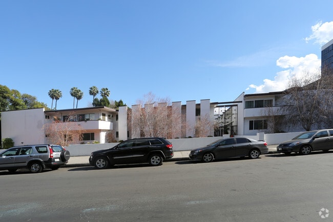 Photo - Encino Woodley Apartments